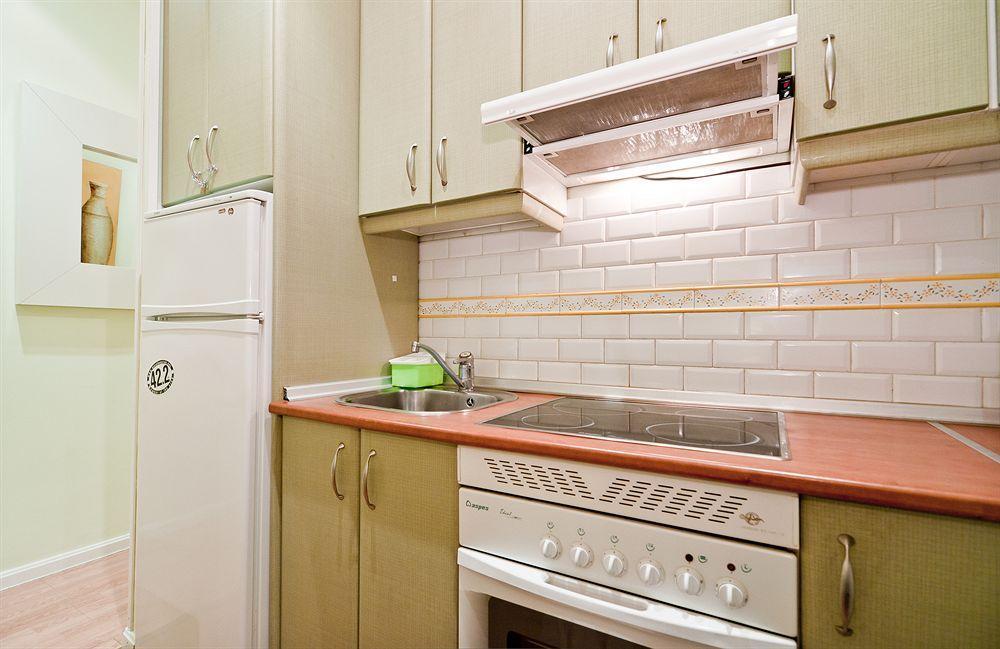 Apartamentos Aqui Me Quedo Madrid Luaran gambar