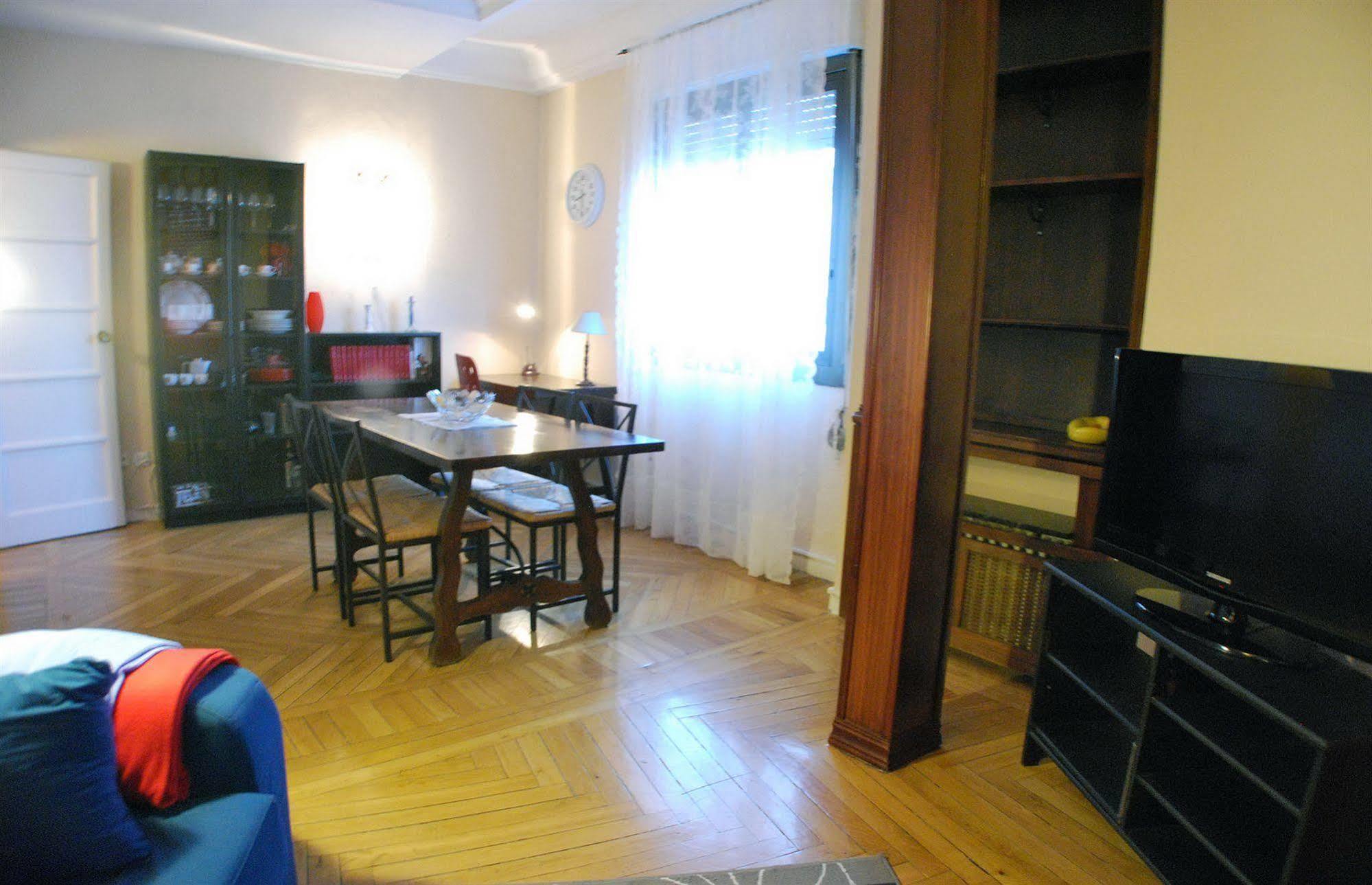 Apartamentos Aqui Me Quedo Madrid Luaran gambar