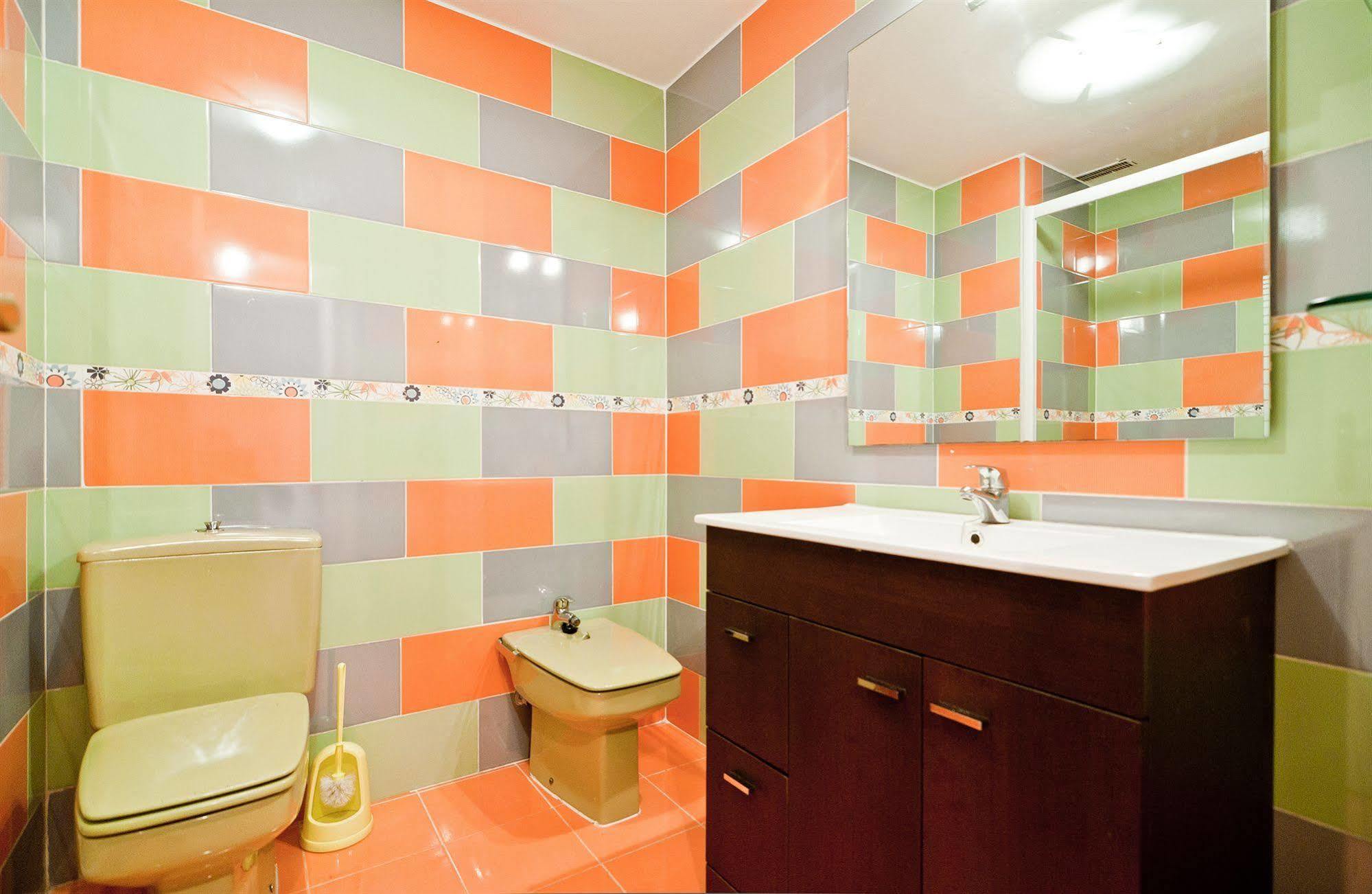 Apartamentos Aqui Me Quedo Madrid Luaran gambar