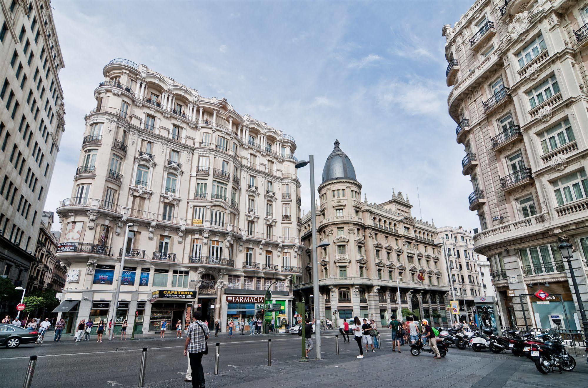Apartamentos Aqui Me Quedo Madrid Luaran gambar